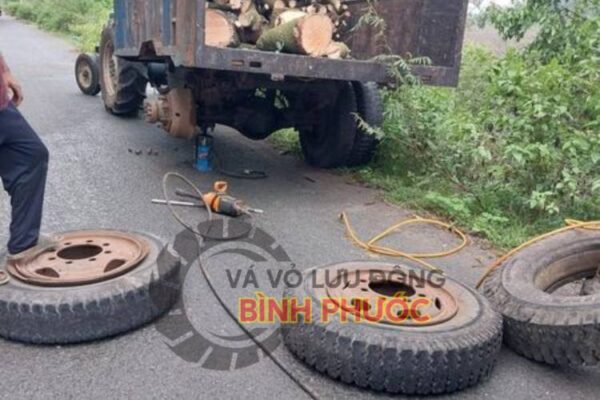 vá vỏ lưu động đồng phú